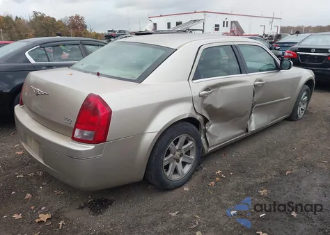 2006 Chrysler 300 Touring из США, поврежденный, VIN 2C3KA53GX6H243576